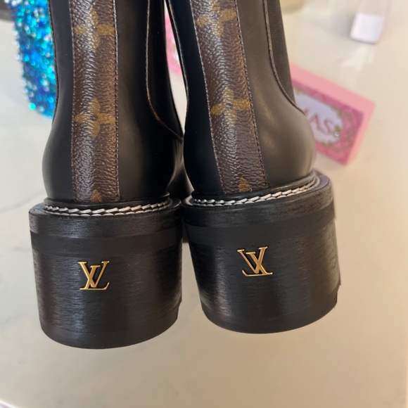 Authentic LV Boots - Picture 3 of 6